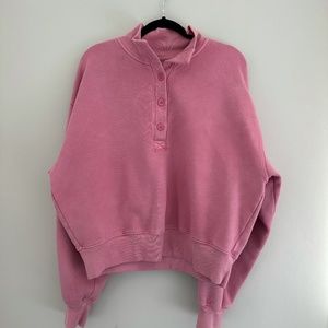 Aritzia sweatshirt